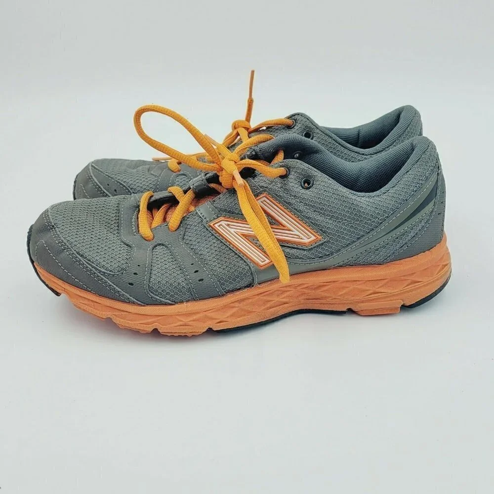 New Balance 690 Orange and Gray Men's Running Shoe Sneaker Size 6.5M